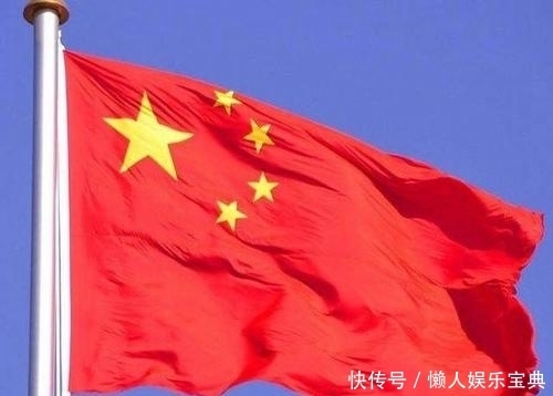 征集国旗时:仅15人支持五星红旗,3号作品达