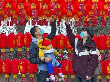 图集|我们在游玩撒欢，他们在一线值班 | 中年