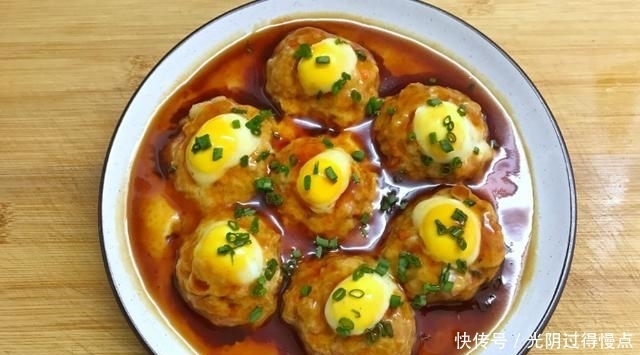 这菜操作简单，蒸一蒸就出锅，我家隔三差五吃一顿