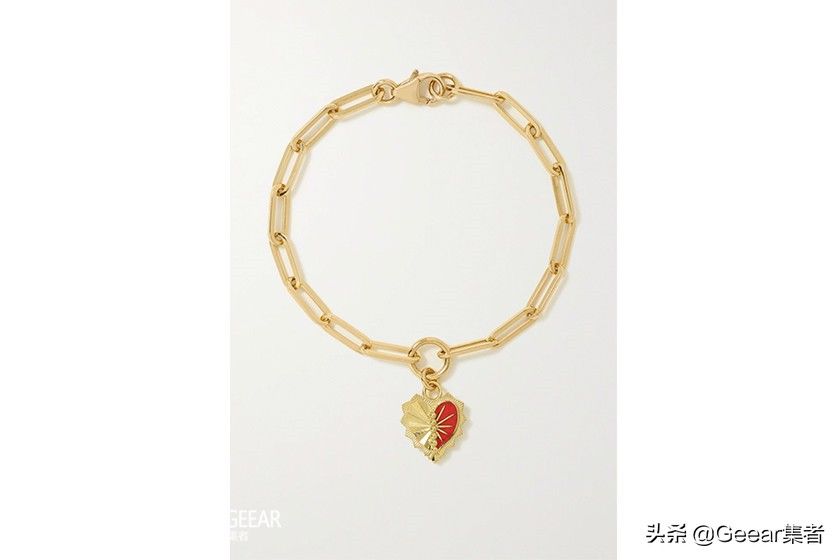 gucci 打造应节又时尚的新年造型，5款大热红色系单品