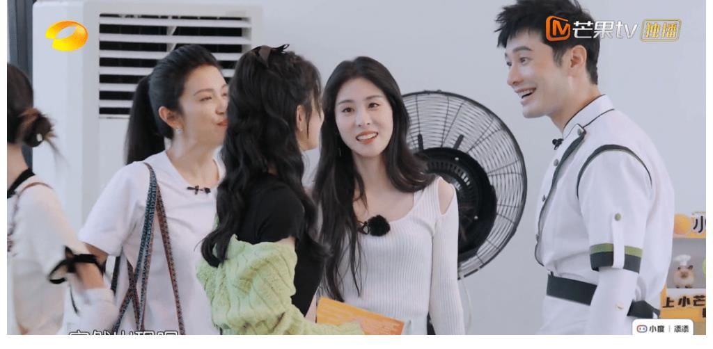 宁静|《中餐厅5》到底有多假?客人吃到生米线不吭声,赵丽颖反应得体