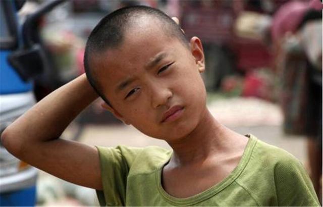 数学题|“为啥判我孩子错?”10-8=2被打叉家长质问,老师:全班没人做对