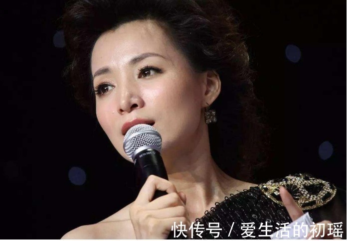 央视一姐董卿,连续4年缺席春晚,背后的原因究竟是什么