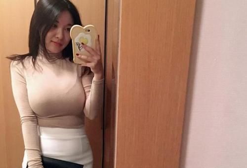 女生“来姨妈”,3种食物饿死也别吃,否则“提前闭经”可别哭哟
