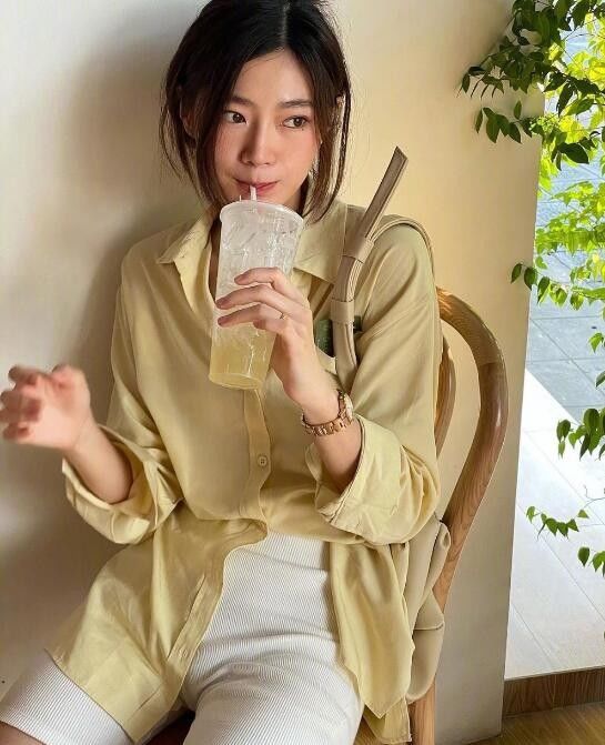 韩国麻豆Supichaya舒服慵懒休闲的日常生活穿搭