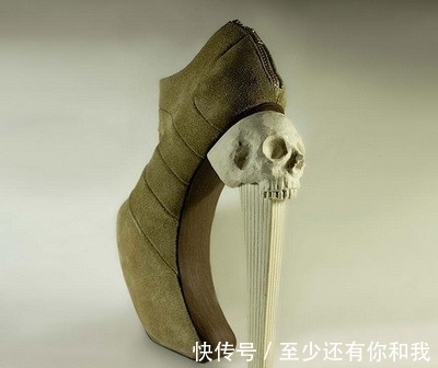 奇葩|穿这样的高跟鞋走在街上确定不会被认成奇葩,外国女星竟然天天穿