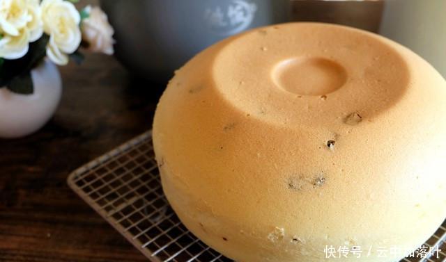 放油|5个鸡蛋1碗面粉,不放油少放糖,用电饭锅做一个好吃又好看的蛋糕