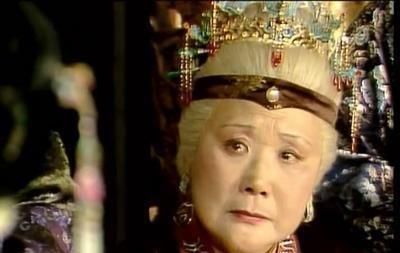 大观园|贾母为何不喜欢邢岫烟,对她在贾府的困境视若无睹?