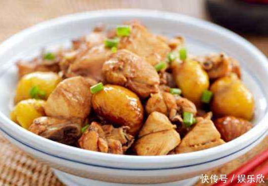 教大家在家做板栗焖鸡,鸡肉软烂,美味又营养,做一锅不够吃!
