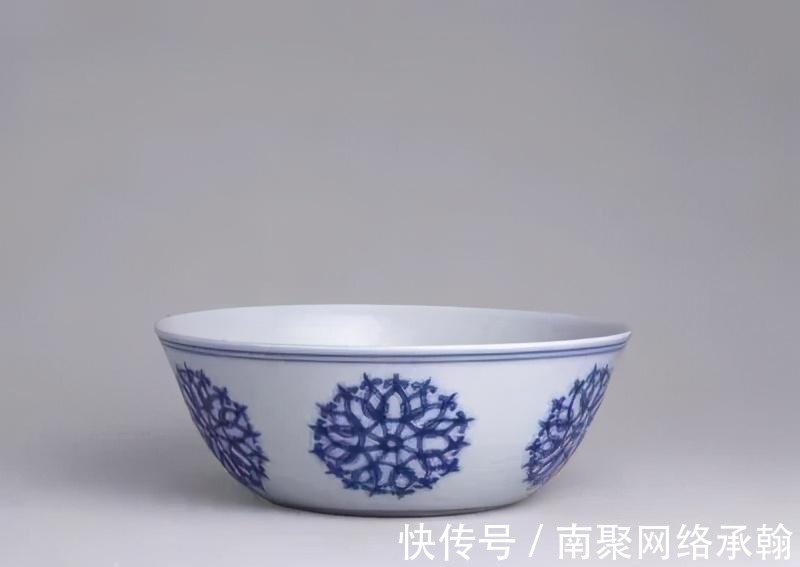 故宫博物院|瓷器鉴赏离不开八卦,成化青花自带流量