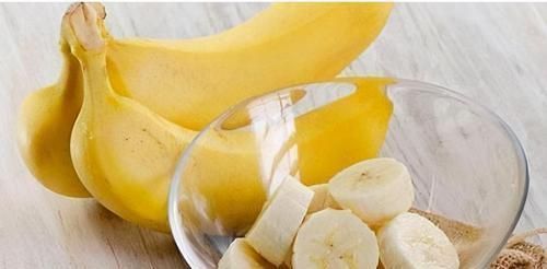 卵巢|女人不想老,多吃3种碱性食物,常给卵巢“洗洗澡”,好处多多