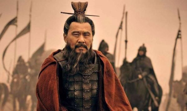  称霸|其实历史上是“四国演义”，有个国家称霸50年，却被故意隐去了