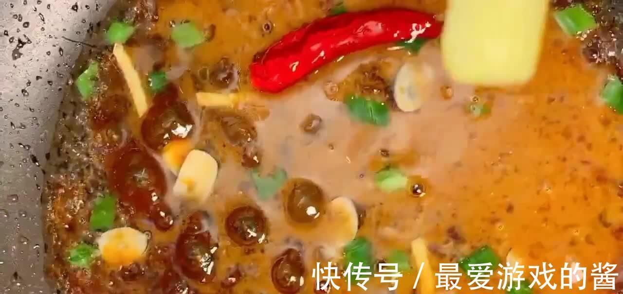 家常版豆角烧土豆,口味咸香味美营养丰富,做法简单好吃又下饭!