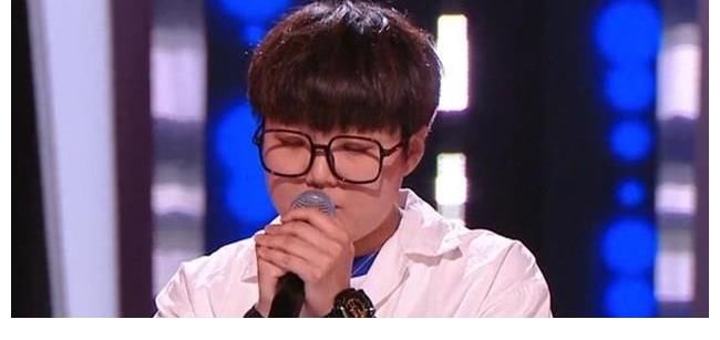 下一個(gè)單|《好聲音》盲選結(jié)束，四大奪冠熱門人出爐，伍珂玥成下一個(gè)單依純