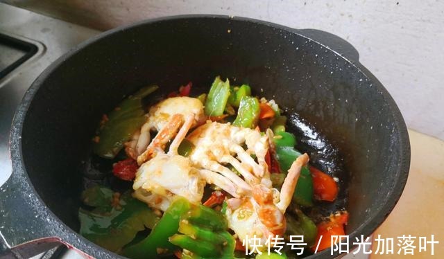 蟹钳|秋季正是它最肥美鲜嫩的季节,别总是清蒸了,这样来一盘鲜嫩可口!