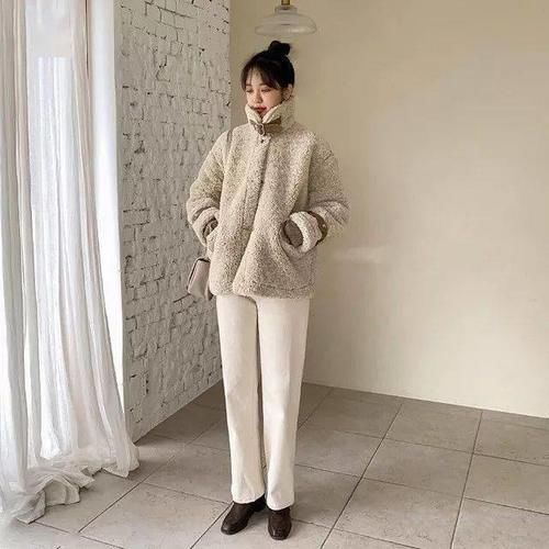 “奶奶裤+大衣”、“奶奶裤+羽绒服”才是真的时尚感十足!