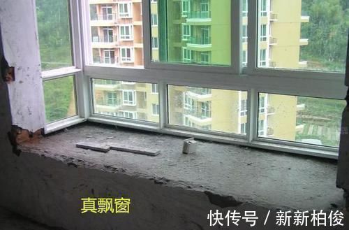 卡座式|飘窗不用砸,直接打一圈柜子,凹下去30公分做个卡座,太聪明