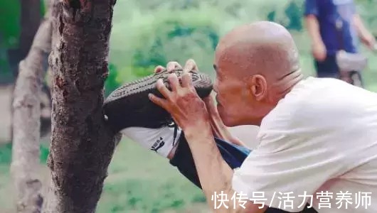 实际性|老年人养生经常拉筋、压腿,对身体健康有没有实际性危害?有真相