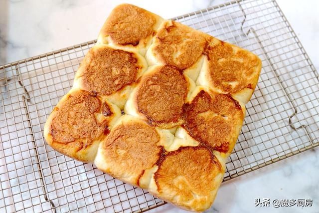 想吃面包不用买，自制低糖无油小面包，1袋面粉1杯豆浆1个鸡蛋