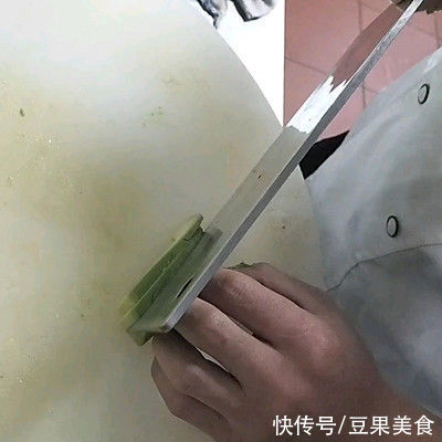 牛油果沙拉|吃着比肉还鲜，嘴馋就吃牛油果沙拉