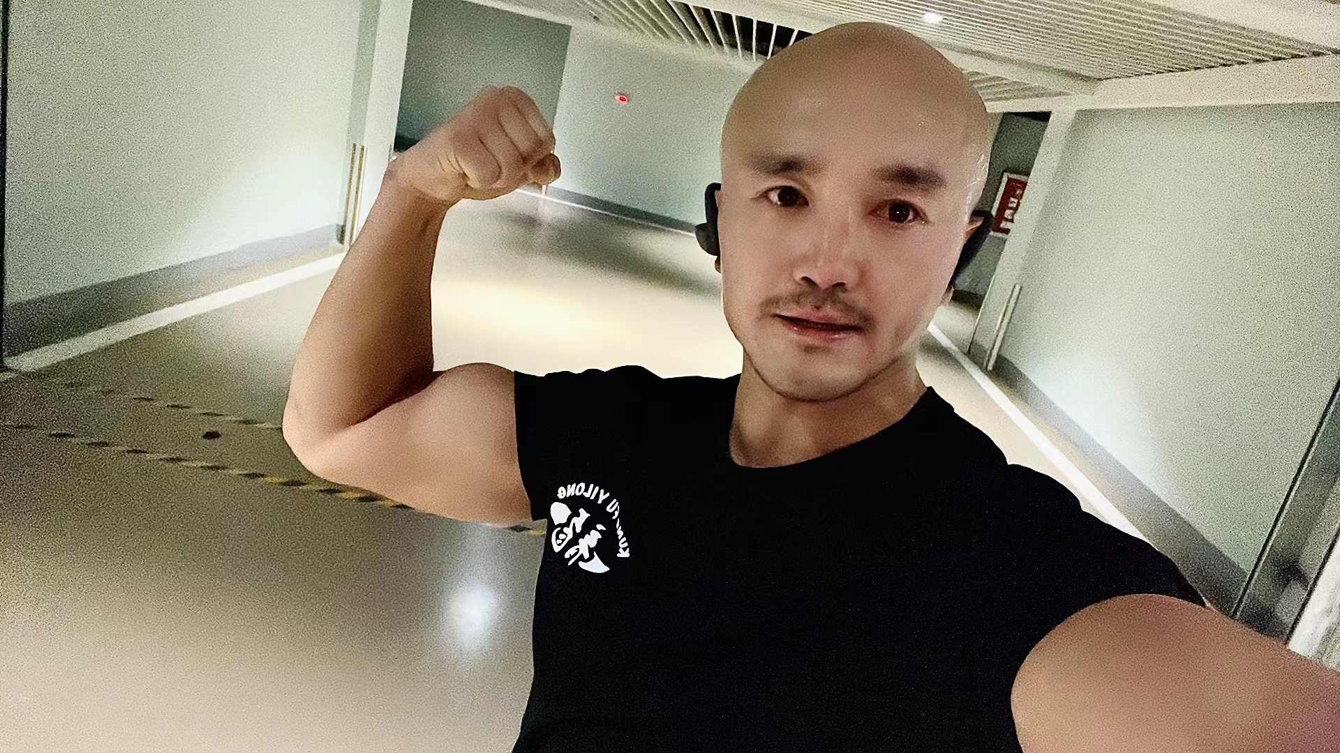 劲歌热舞|武僧一龙太拼了!一龙抵达唐山不忘训练,元旦有大动作,虎牙直播