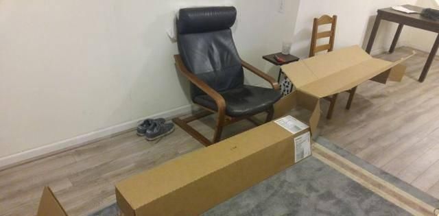 毛钱|旧纸箱子卖不了几毛钱,老妈攒下来做了张单人床,还挺结实的