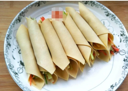 3个鸡蛋,2张豆腐,独特做法,3分钟出1张大饼,解决全家人的早餐