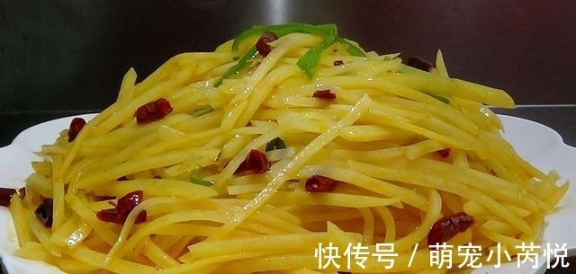关键|炒土豆丝，放醋时机是关键，10人有9人放错，难怪粘锅还不脆