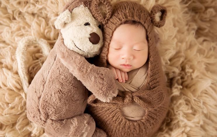 小老头|刚生完孩子,产妇就要将孩子处理掉,听完原因,医生护士哭笑不得