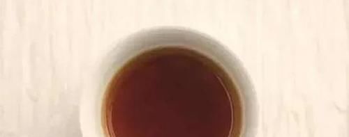 “这几味”厨房调料养花，管叫植物不黄叶、不烂根！