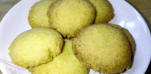 自制|面点师教你自制“桃酥”,咬一口酥脆掉渣,老人小孩都能吃