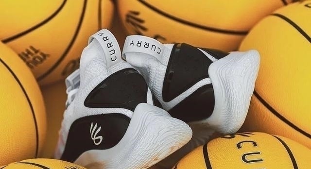 boost 库里8与跑鞋共底的设计,究竟是创新还是失误?