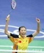 張寧|挺大肚子帶隊(duì)奪冠，與再婚丈夫常年分居，“羽壇女皇”張寧今如何