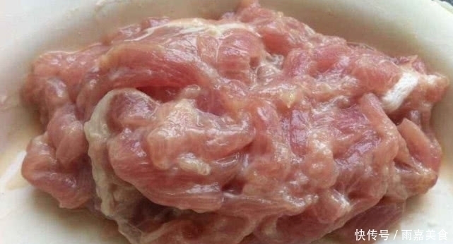 无论炒什么肉,“两样”东西不能缺,炒出来的肉比饭店还细嫩!