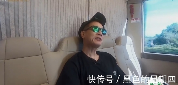 張智霖熊抱陳小春，袁詠儀、應(yīng)采兒積極營業(yè)，大灣組最強后援團