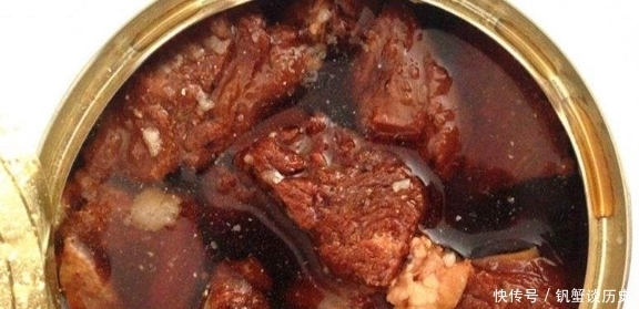 为啥|缴获日军牛肉罐头,战士为啥都不吃?看看里面是啥肉,饿也不吃!