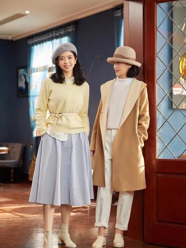 神仙母女 “神仙母女”初秋这样穿搭真减龄,奔四奔五穿出少女感,美成姐妹