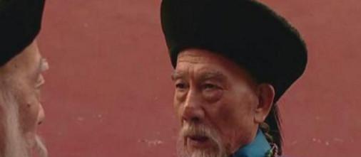 工作|张之洞工作时有一怪癖,官员纷纷上奏弹劾,慈禧笑着说随他去吧!