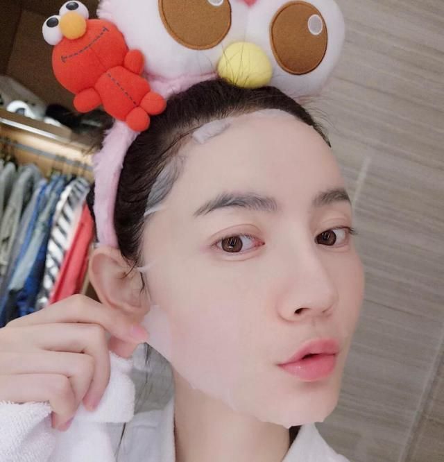 时间段|女生别在这几个时间“频繁敷面膜”,难怪皮肤越来越薄,看你有吗