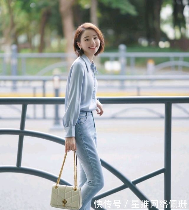 魅力|秋季穿搭可以做减法,穿搭风格简简单单就好,精致又有魅力