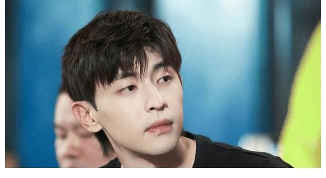 劇本|《密室大逃脫》鄧倫再次回應(yīng)不進(jìn)組拍戲：在認(rèn)真看劇本了