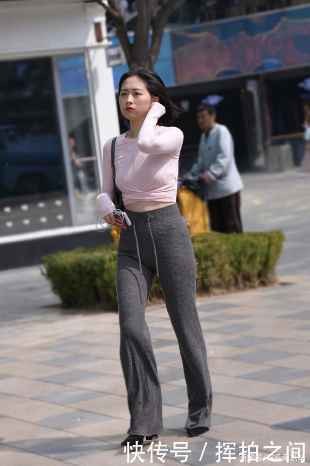 清凉自在的美,美的舒爽,散发出独特的优雅气质