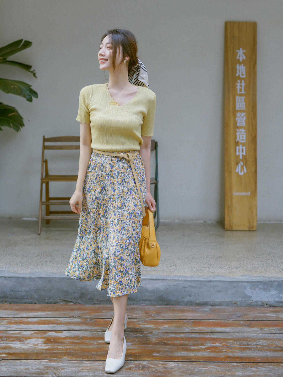 v领|被这些时尚惊艳了!最简单的针织衫,搭配出高级感,简约优雅