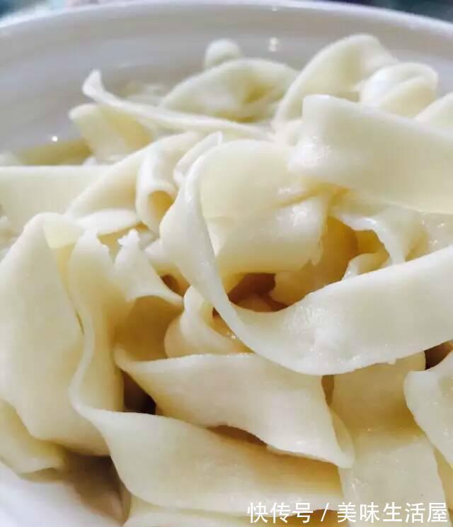 食盐|这两道家常饭制作程序简单,周末一定要做给家人吃