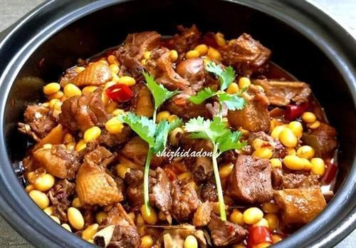 怎么做都好吃的家常菜,简单一焖一炒,鲜香入味,家人赞:太下饭了