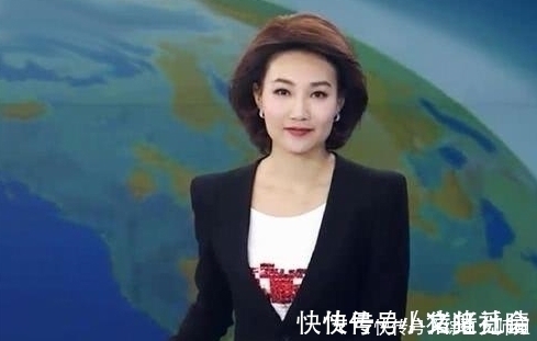 书法$央视三大未婚美女的书法各具魅力,堪称人美字牛,才气飞扬!