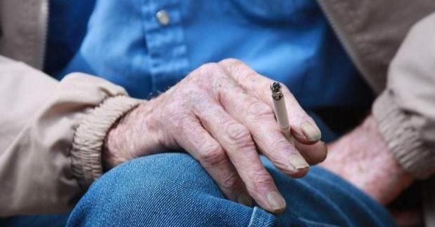 长期抽烟的人,身上2处还没“凸起”,恭喜,肺还算健康!