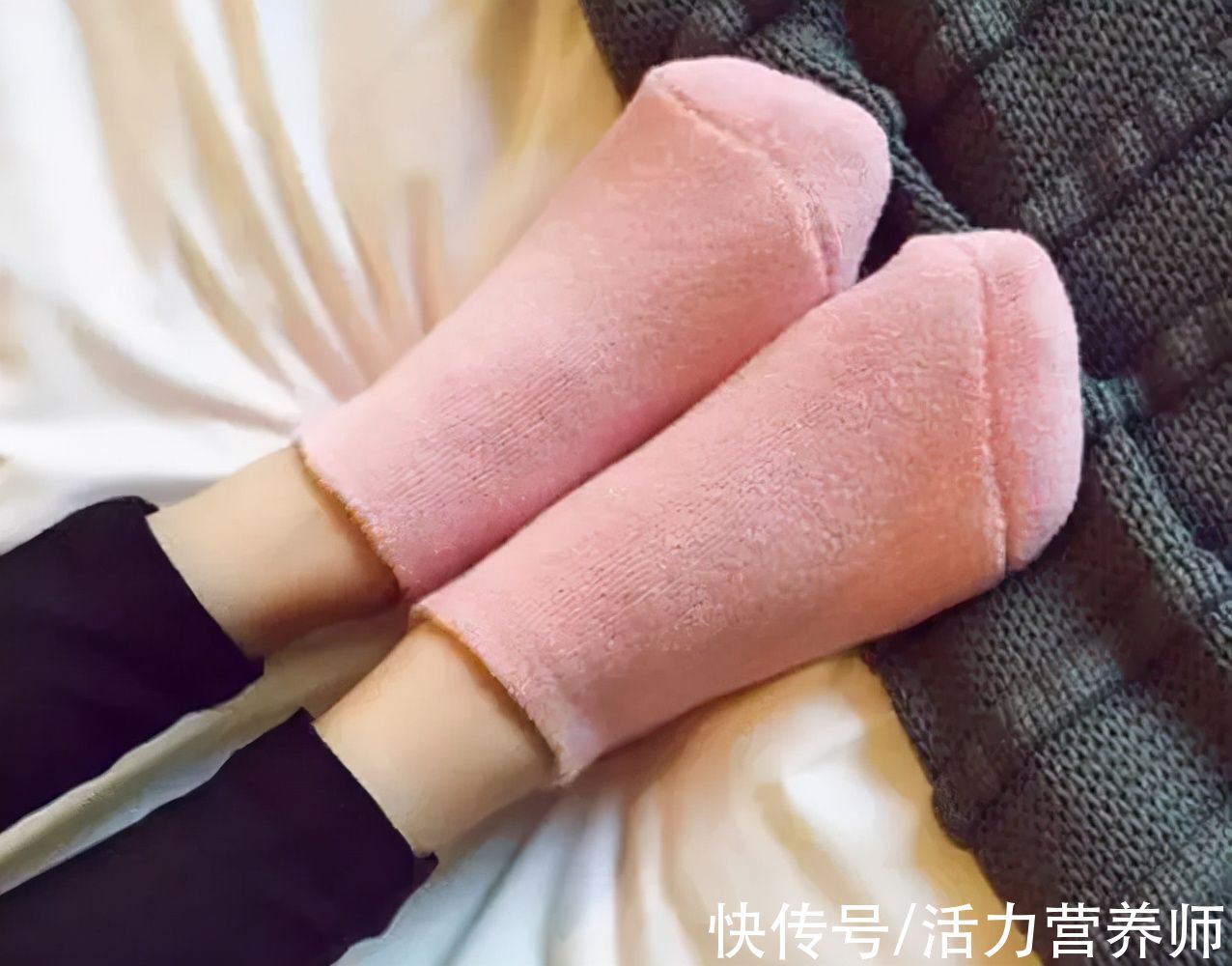 糖尿病足|失眠越来越严重？试试穿袜子睡觉，或许你会睡得香甜，不是在瞎说