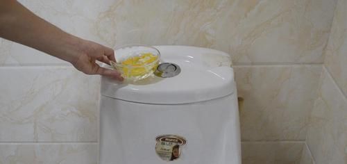 橘子皮放到白醋里泡一泡,真是厉害,一年能省几百元,都学学吧