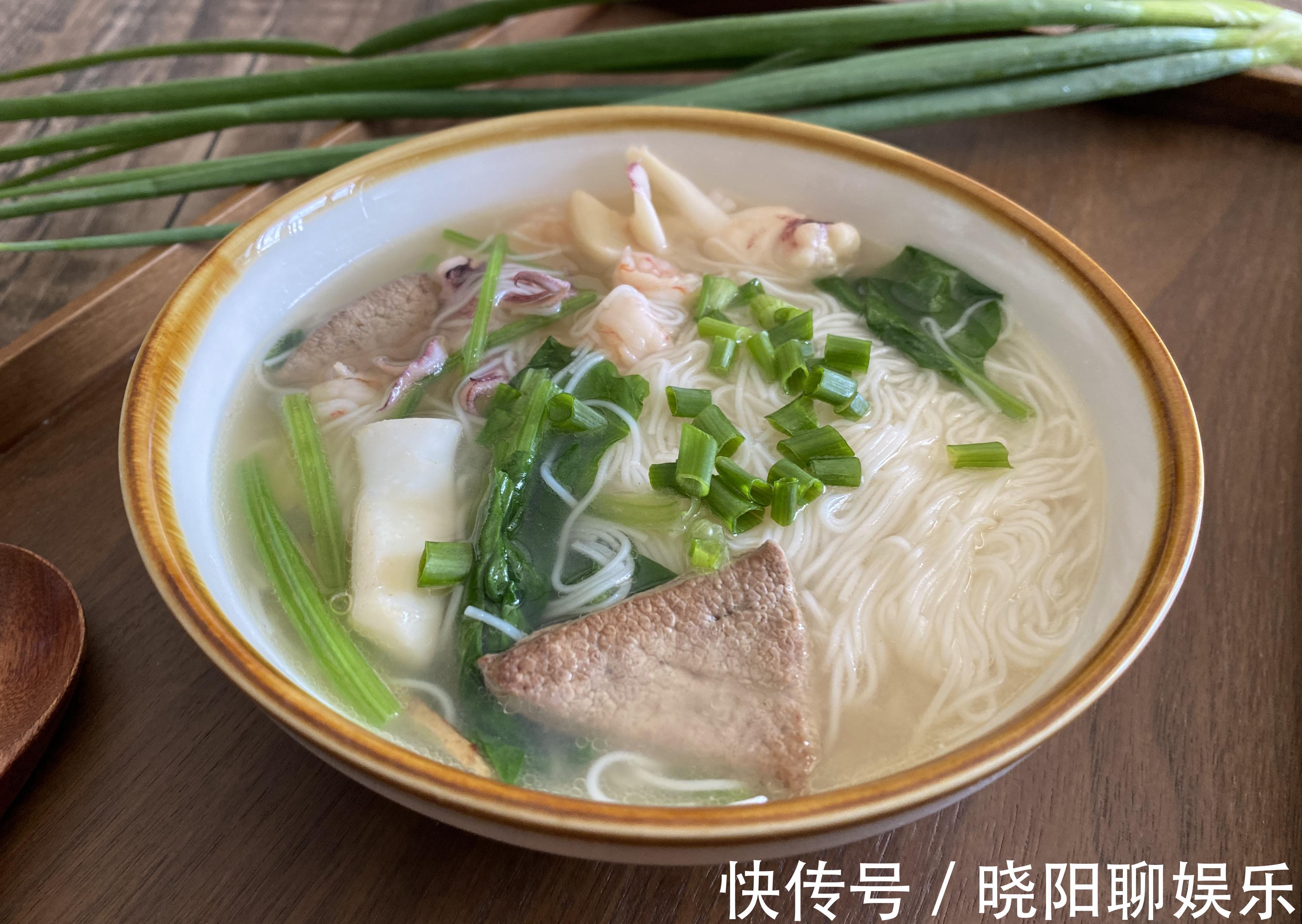 冬天,我家高中生最爱的3种早餐,营养全面又顶饱,做法超简单